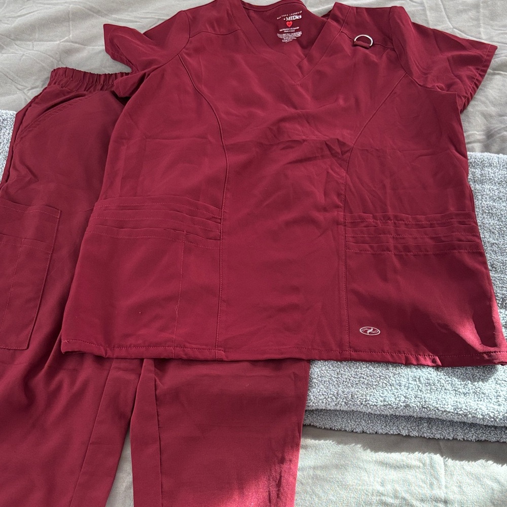 New York Laundry Deep Red Scrub Set